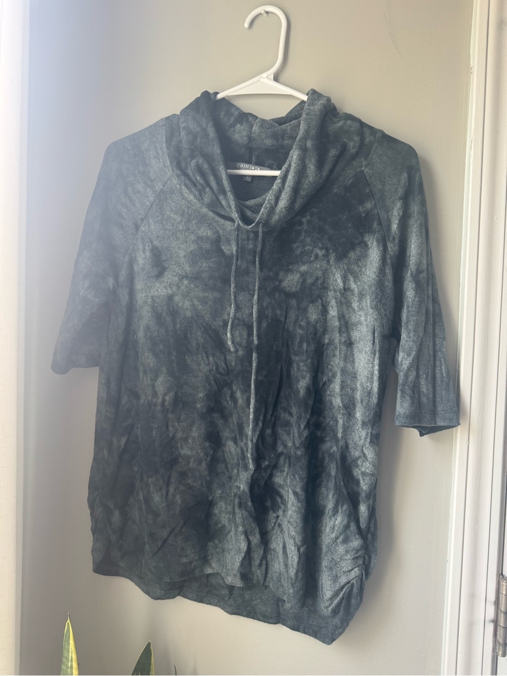 Coin 1804 short sleeve tie dye sweatshirt cowl neck size small gray navy - Picture 1 of 4